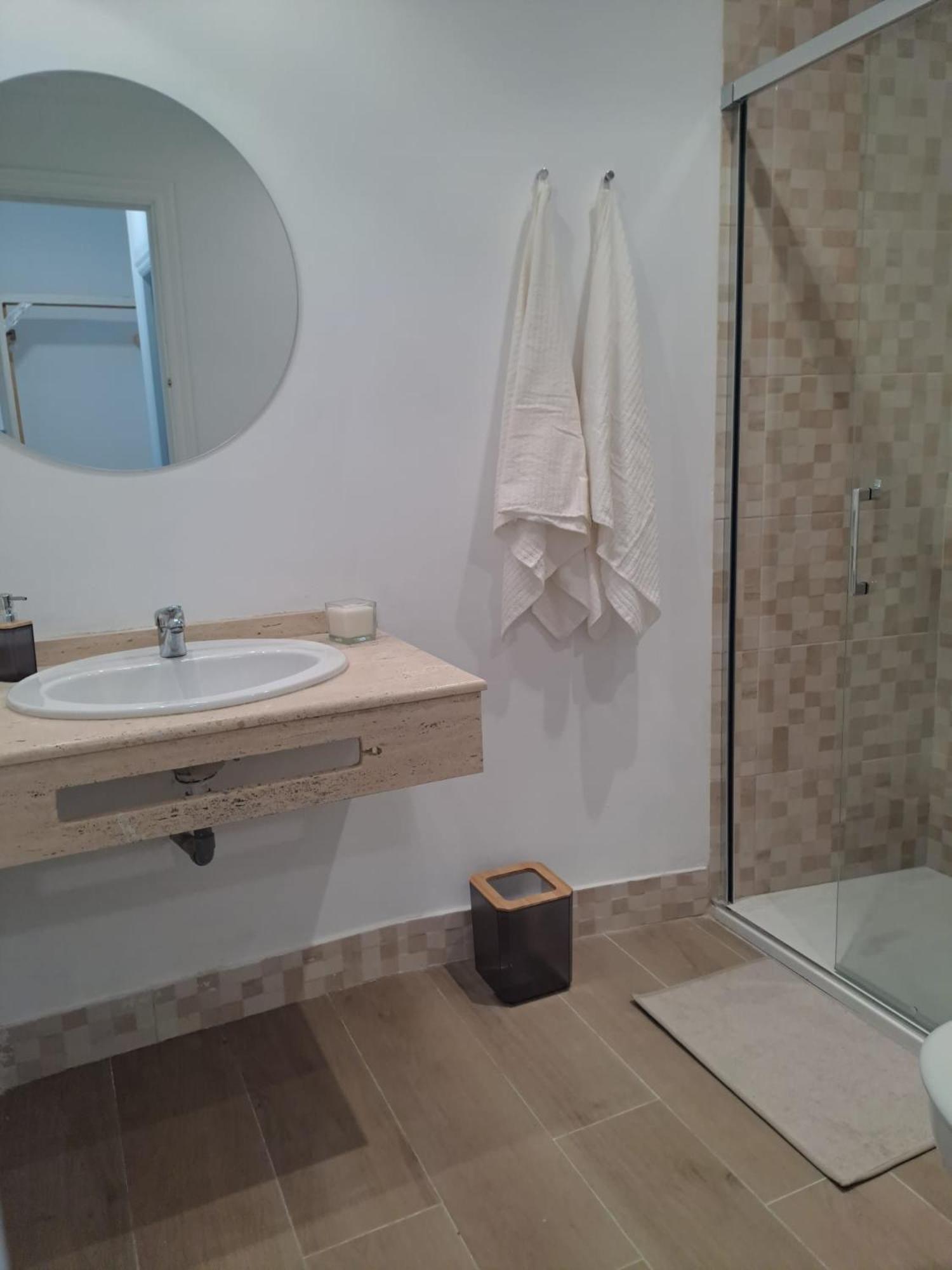 Apartamento Compartido Hab Privadas Playa De La Caleta Cádiz Exterior photo