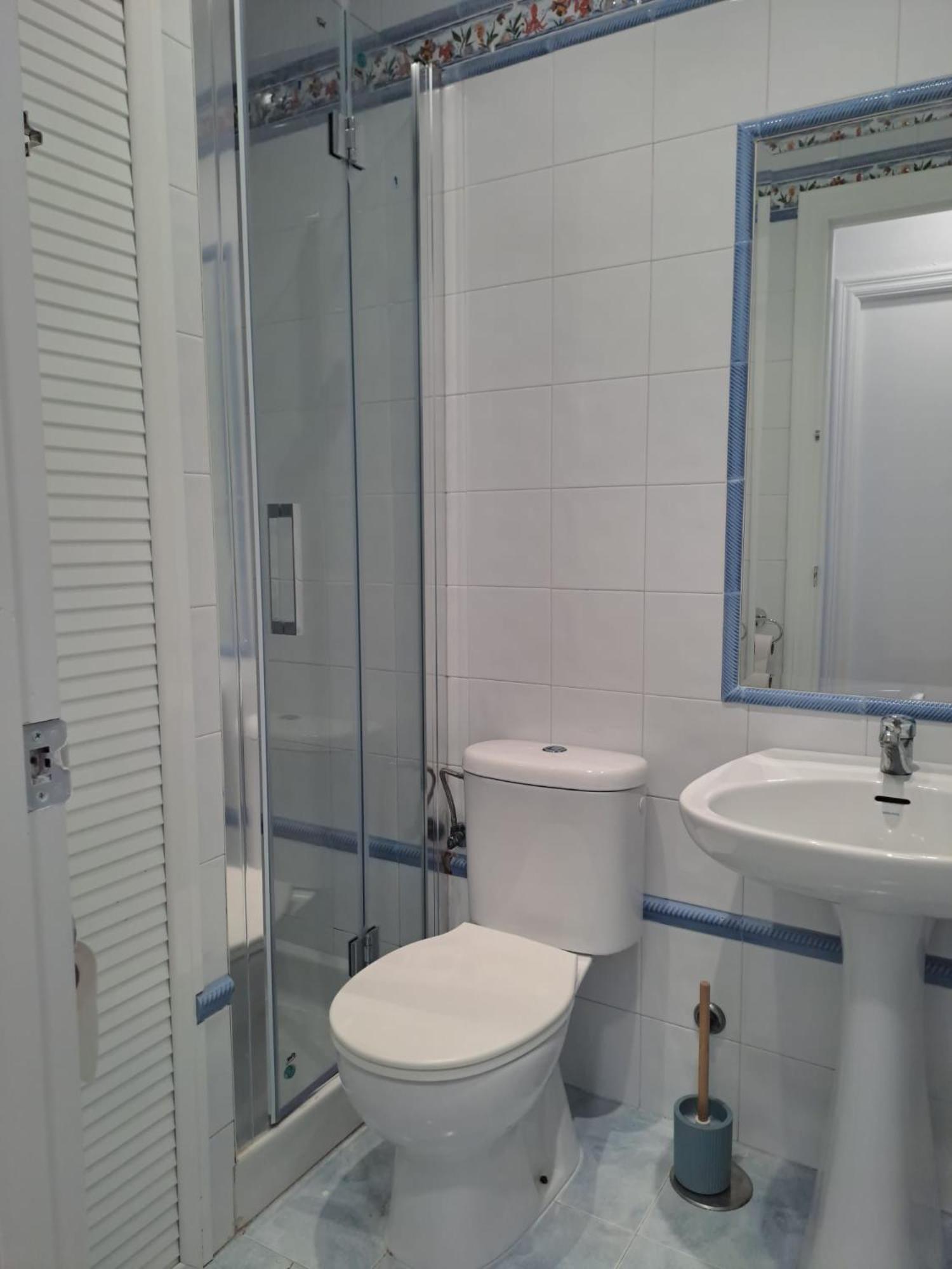 Apartamento Compartido Hab Privadas Playa De La Caleta Cádiz Exterior photo