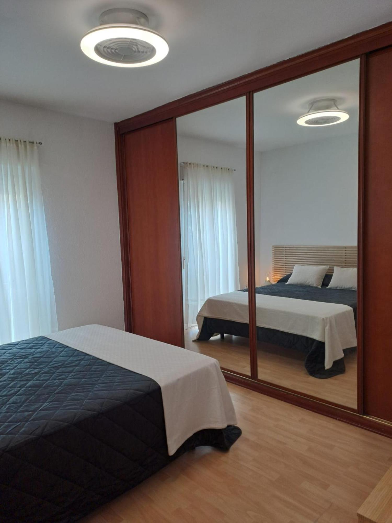 Apartamento Compartido Hab Privadas Playa De La Caleta Cádiz Exterior photo